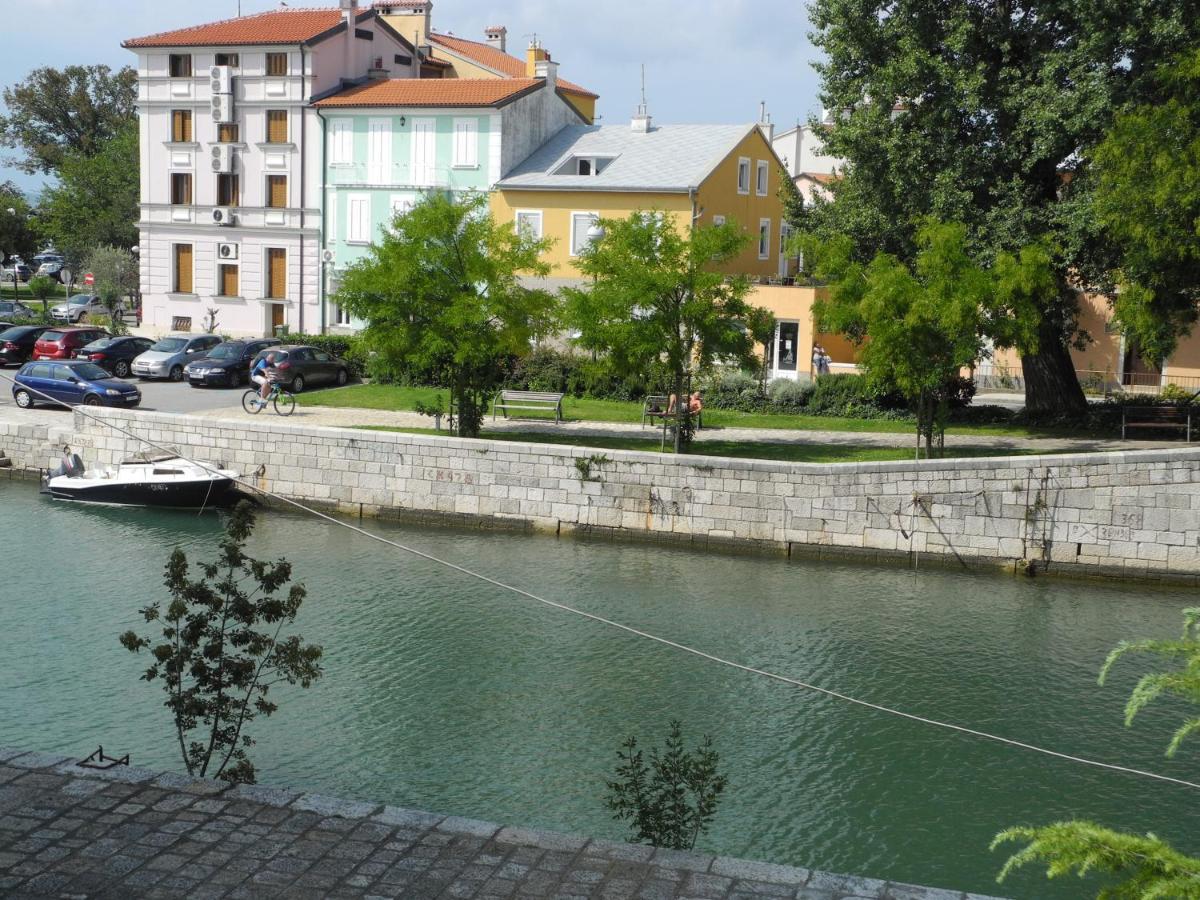 Biro App 4+1 Pax Apartment Crikvenica Exterior foto