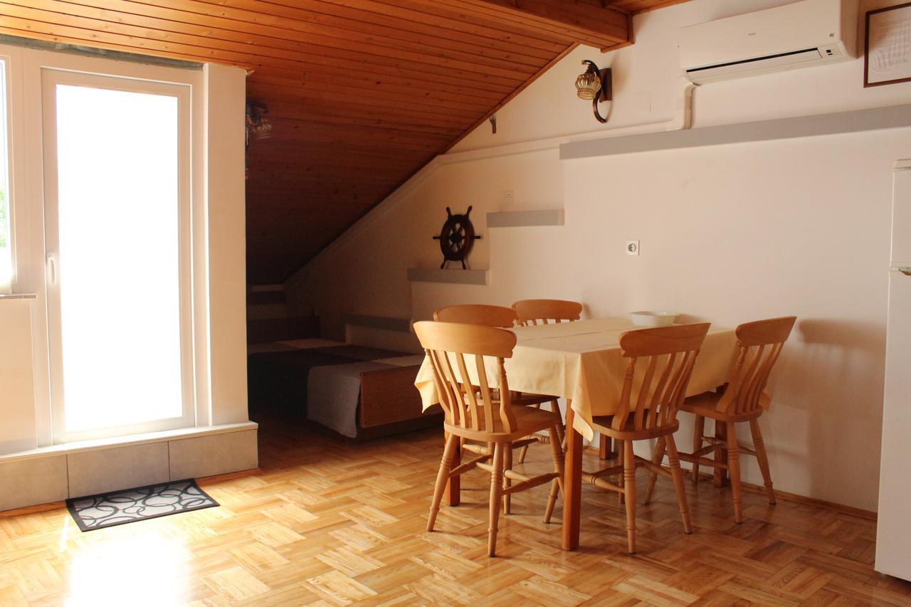 Biro App 4+1 Pax Apartment Crikvenica Exterior foto